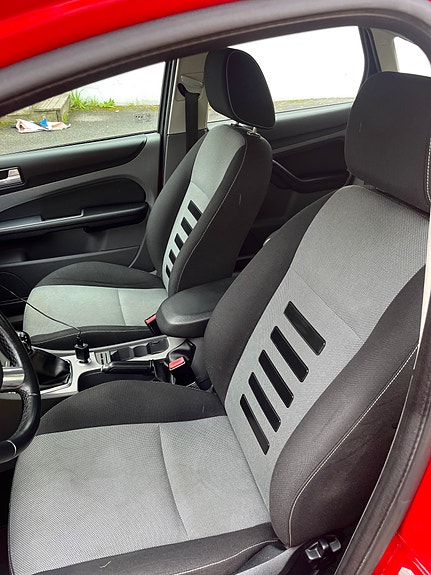 Ford Focus 21 of 28