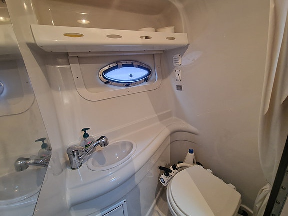 BM-184 Crownline 250 CR 2009,Mercruiser QSD 4,2 l 320 hk motor.  Ca 520 timer. 22 of 30