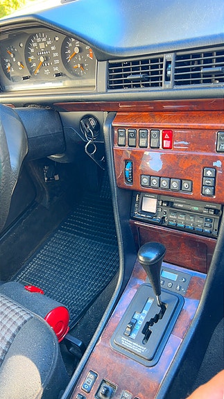 Mercedes-Benz E300 17 of 18