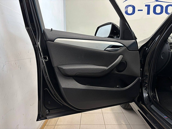 BMW X1 17 of 30