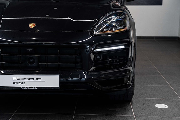 Porsche Cayenne 20 of 30
