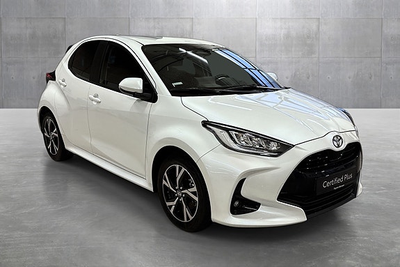 Toyota Yaris 7 of 27