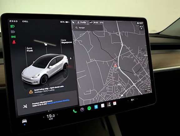 Tesla Model Y 10 of 28