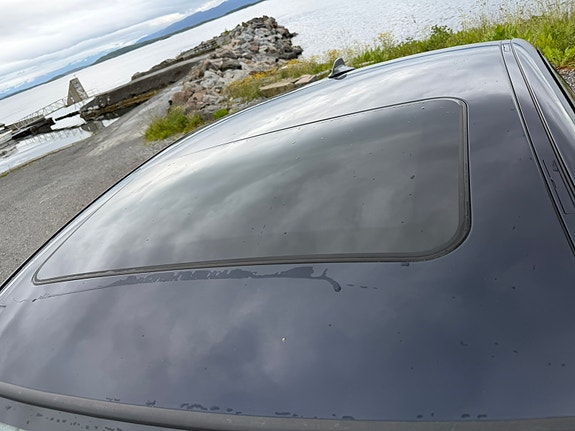 BMW 320i 5 of 11