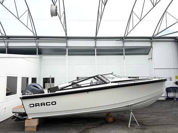Draco 22 RS m/ Yamaha F150. Èn eier. Kun 105 timer. Strøken. Lagring inkludert! 4 of 25