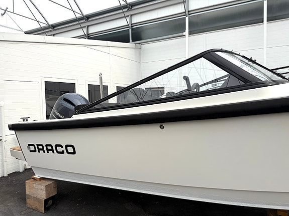 Draco 22 RS m/ Yamaha F150. Èn eier. Kun 105 timer. Strøken. Lagring inkludert! 15 of 25