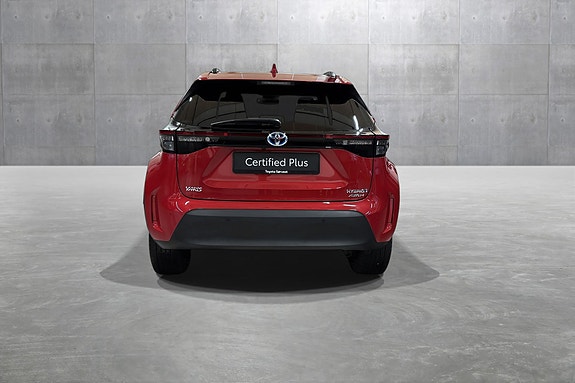 Toyota Yaris Cross 4 of 30
