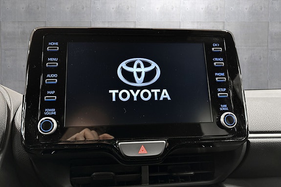 Toyota Yaris Cross 12 of 30