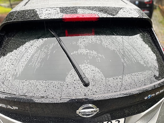 Nissan Leaf 7 of 30