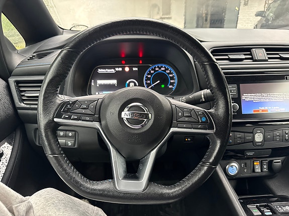 Nissan Leaf 12 of 30