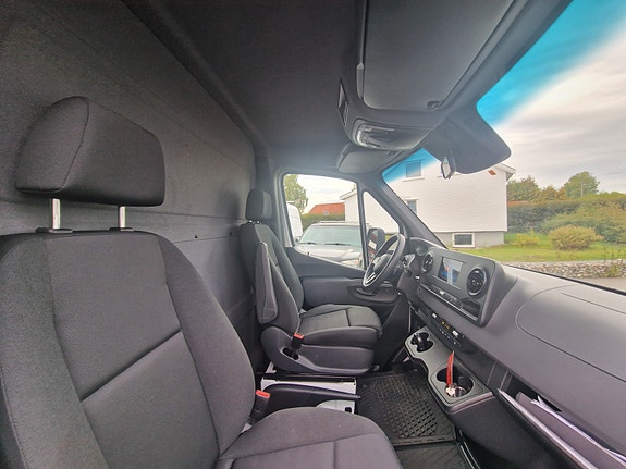 Mercedes-Benz Sprinter 516 21 of 22