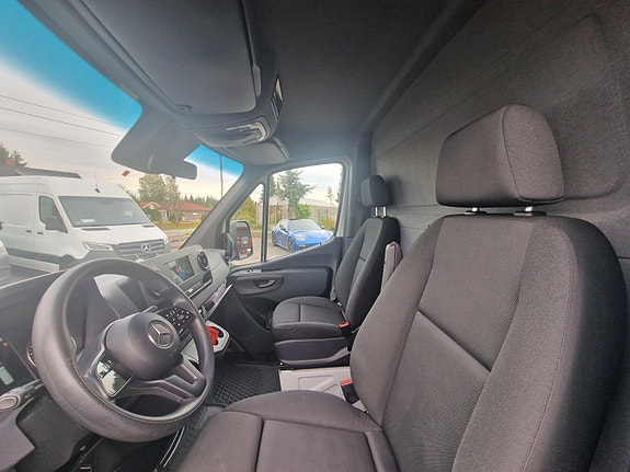Mercedes-Benz Sprinter 516 16 of 22