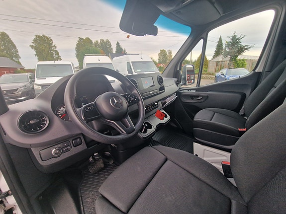 Mercedes-Benz Sprinter 516 19 of 22