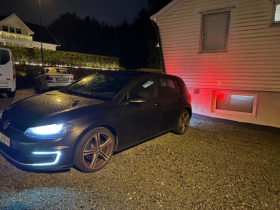 Volkswagen Golf VII 11 of 21