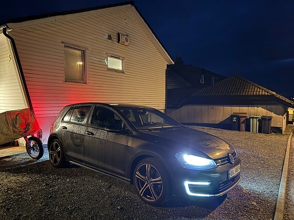 Volkswagen Golf VII 12 of 21