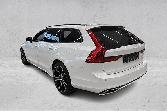 Volvo V90 3 of 19