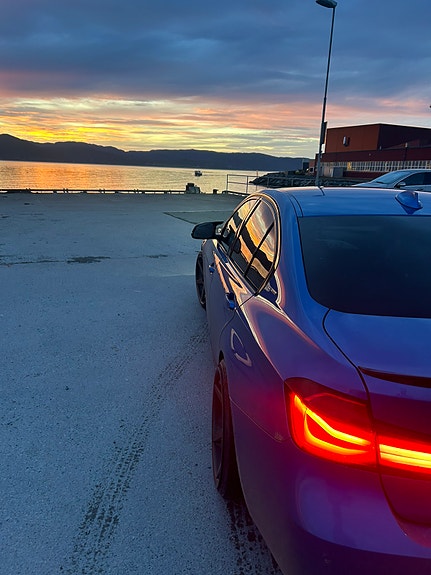 BMW 330e 6 of 18