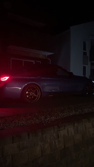 BMW 330e 7 of 18