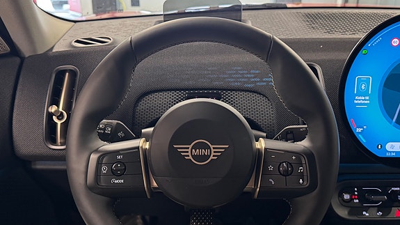 MINI Countryman SE 25 of 30
