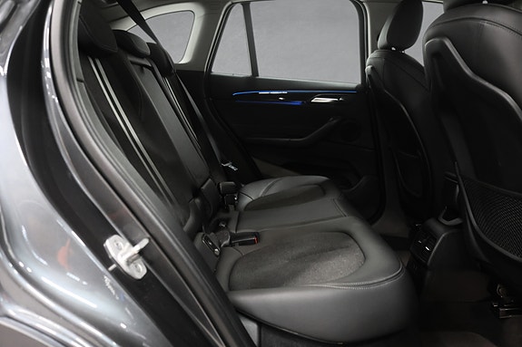 BMW X1 20 of 26
