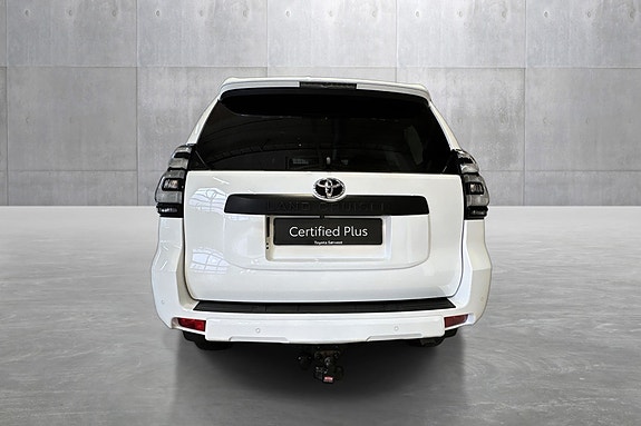 Toyota Land Cruiser 4 of 20