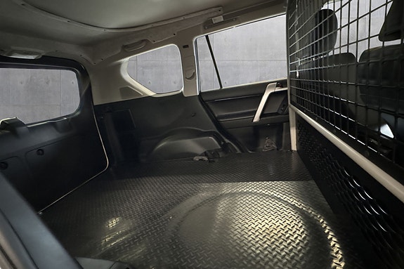 Toyota Land Cruiser 16 of 20