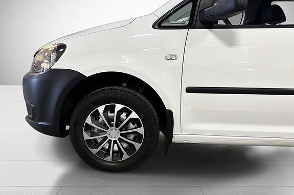 Volkswagen Caddy Maxi 11 of 24