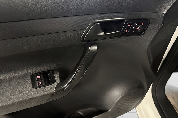 Volkswagen Caddy Maxi 17 of 24
