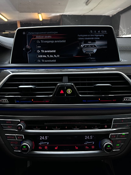 BMW 750i 17 of 21