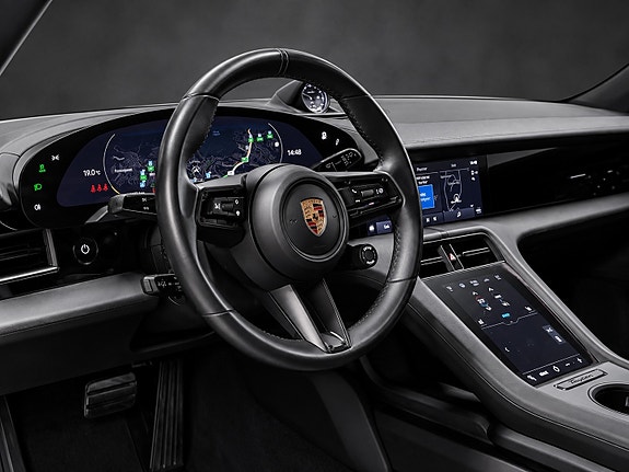 Porsche Taycan 4 19 of 25