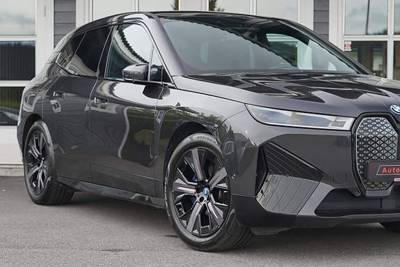 BMW iX 5 of 29