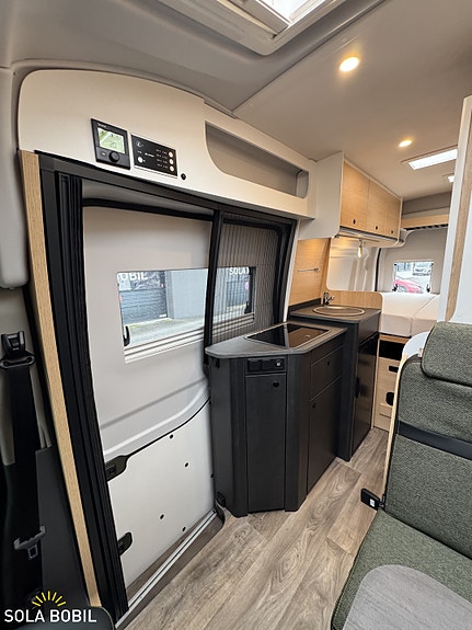 Sunlight Ibex 603D 590 | 4x4 | Green Trek | litium på 360 Ah | Solcelle | Dieselvarmer | Bi-xenon | LTE/WiFi | Hengerfetse 2800kg 11 of 30