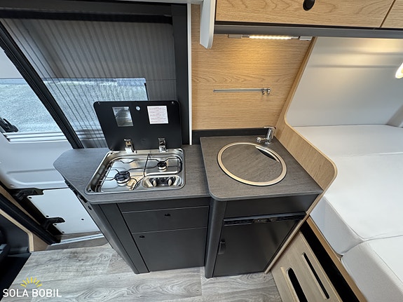 Sunlight Ibex 603D 590 | 4x4 | Green Trek | litium på 360 Ah | Solcelle | Dieselvarmer | Bi-xenon | LTE/WiFi | Hengerfetse 2800kg 13 of 30