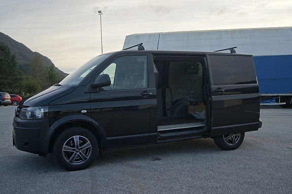 Volkswagen Transporter 2 of 10