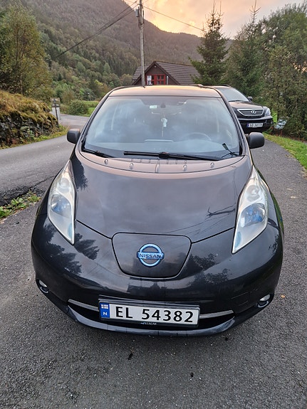 Nissan Leaf 11 of 11