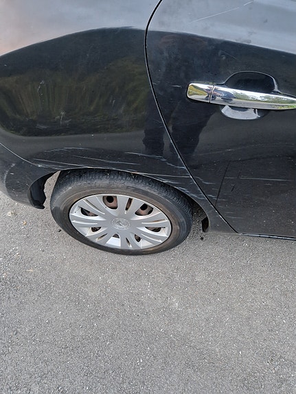 Nissan Leaf 5 of 11