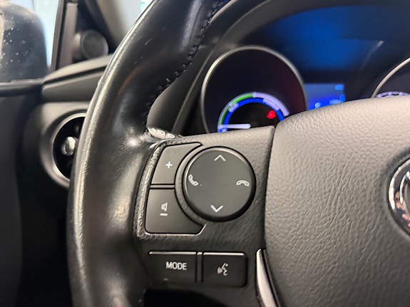 Toyota Auris 29 of 30