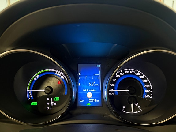 Toyota Auris 30 of 30