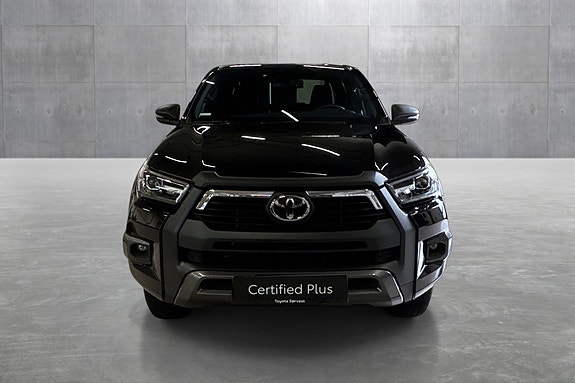 Toyota HiLux 8 of 29