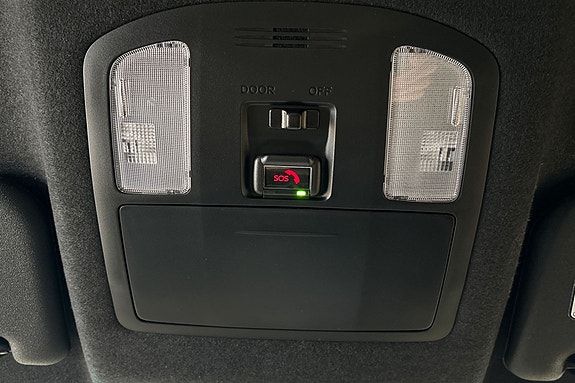 Toyota HiLux 27 of 29