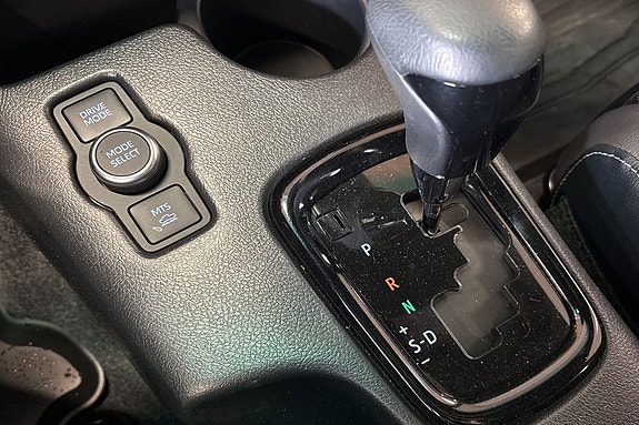 Toyota HiLux 26 of 29