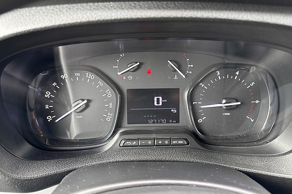 Toyota Proace 21 of 26