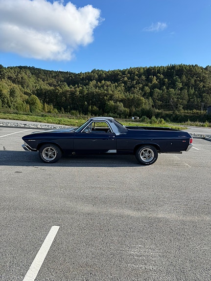 Chevrolet El Camino 2 of 13
