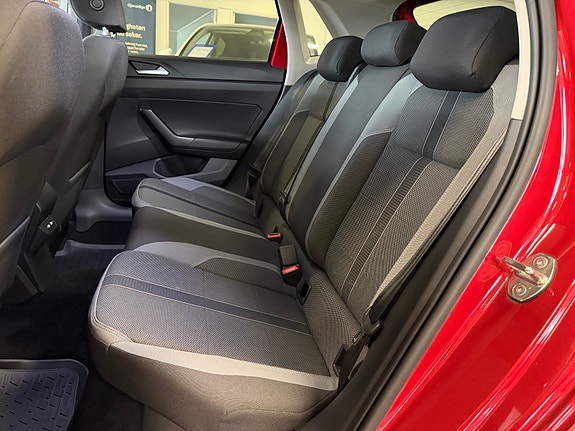 Volkswagen Polo 13 of 30