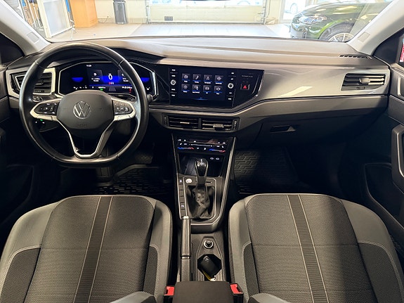 Volkswagen Polo 17 of 30