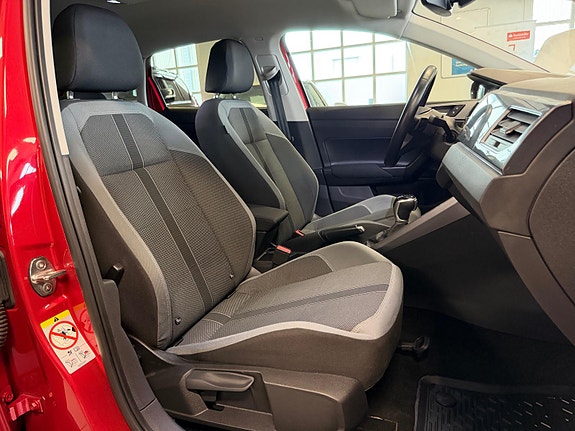Volkswagen Polo 16 of 30