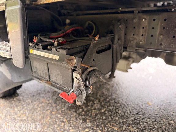 Mitsubishi Fuso Canter 28 of 30