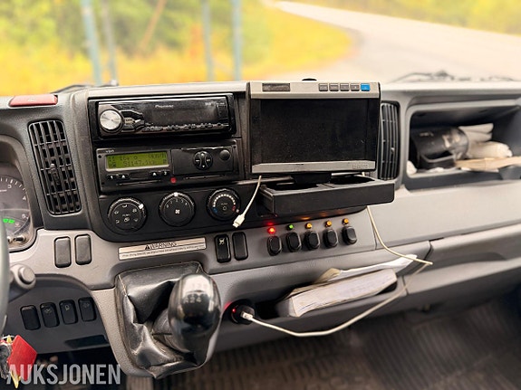 Mitsubishi Fuso Canter 21 of 30