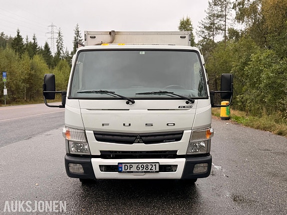 Mitsubishi Fuso Canter 2 of 30