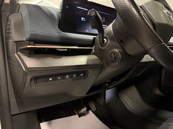 Nissan Ariya 13 of 30